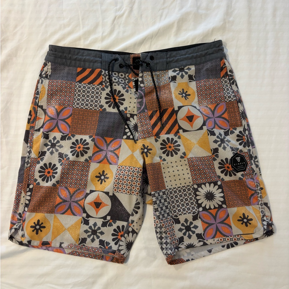 VISSLA Patchwork Hybrid Shorts - Orange, Gray, Black